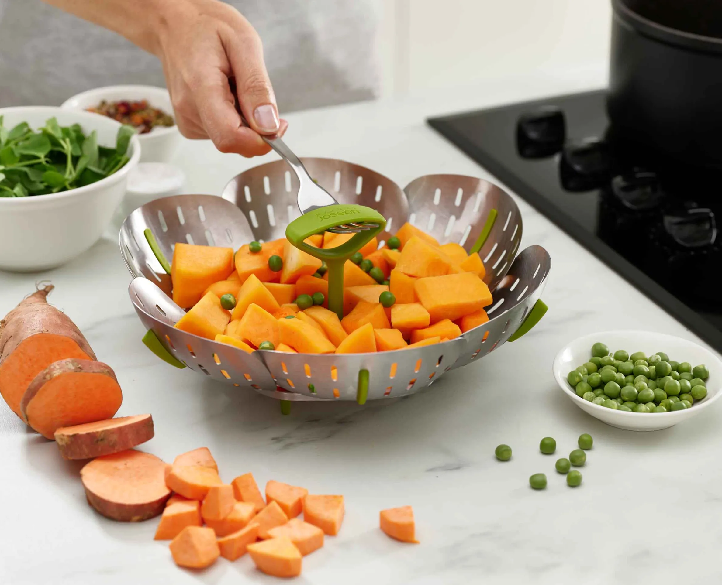 Bloom™ Stainless-steel Folding Steamer Basket