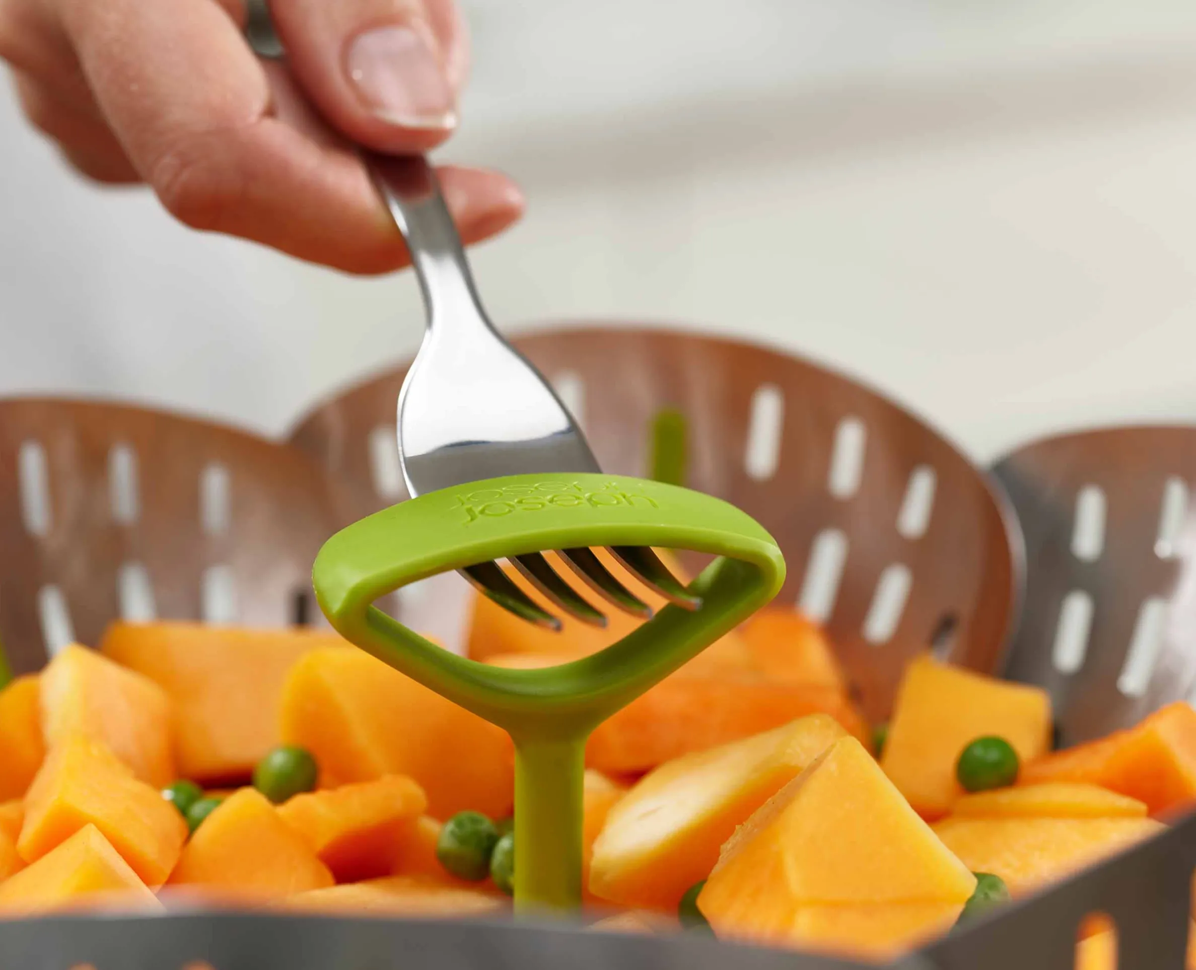 Bloom™ Stainless-steel Folding Steamer Basket