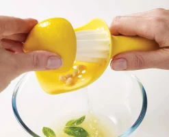 Catcher™ Yellow Citrus Reamer