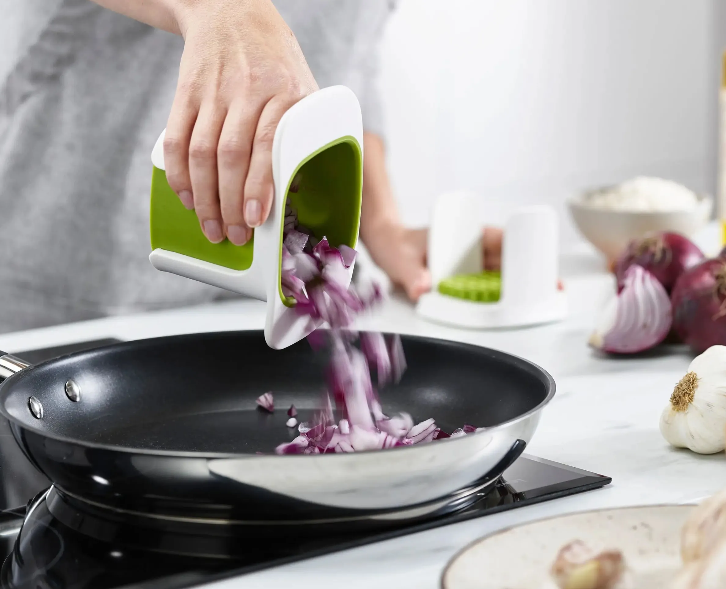 ChopCup™ White Vegetable Chopper