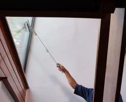 CleanTech™ 2-in-1 Glass Cleaning Tool