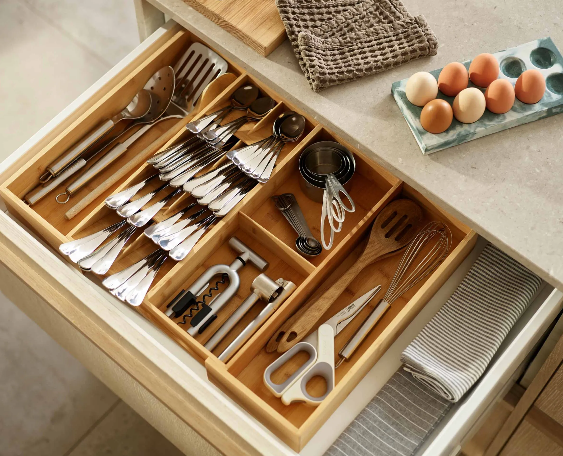 DrawerStore™ Bamboo Expanding Cutlery, Utensil & Gadgets Organizer