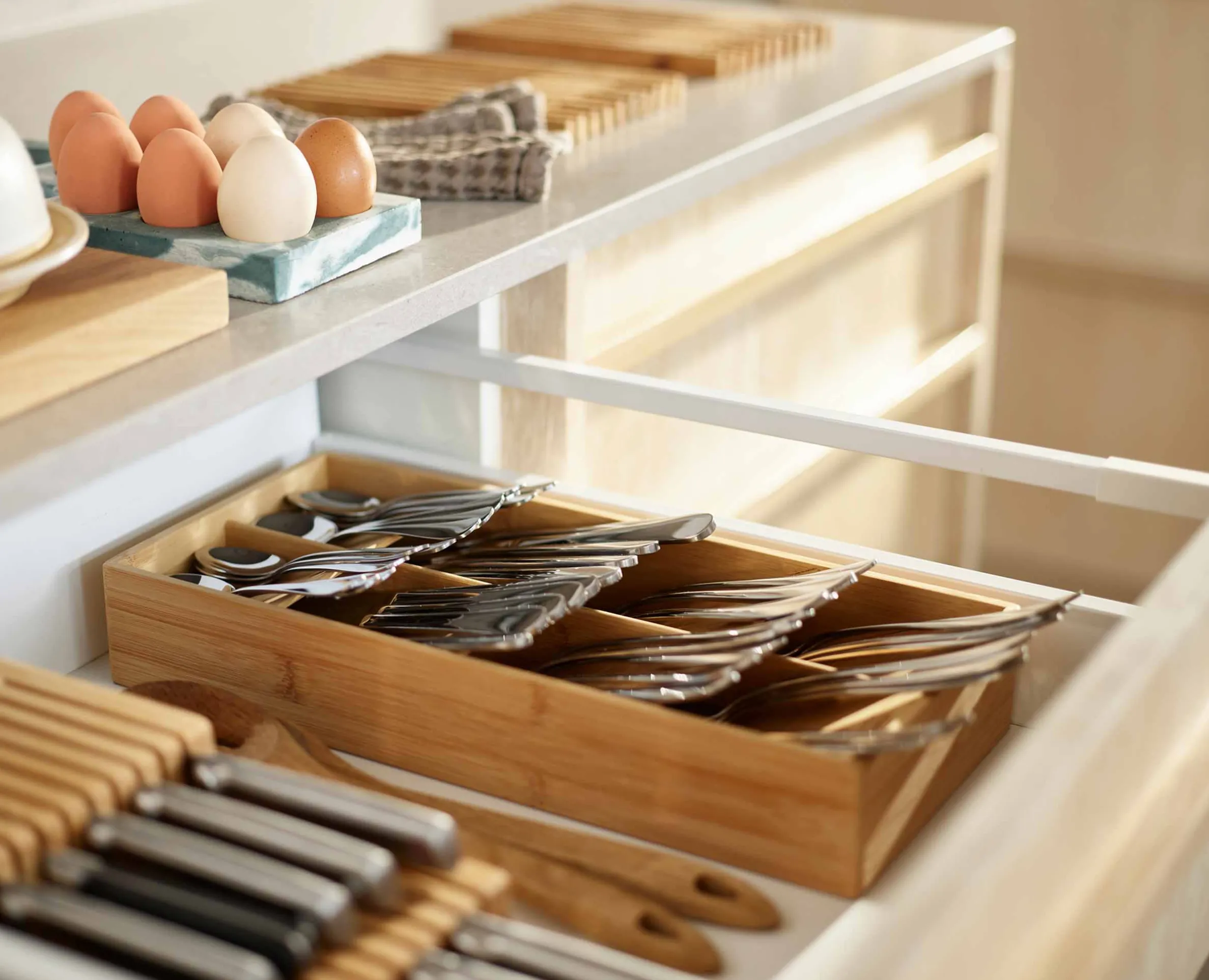 DrawerStore™ Bamboo Large Cutlery Organizer