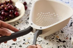 Droplet Large White Colander with Folding Handle