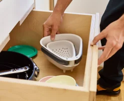 Droplet Large White Colander with Folding Handle