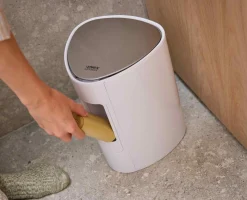 EasyStore™ 5L Gloss White Bathroom Pedal Trash Can
