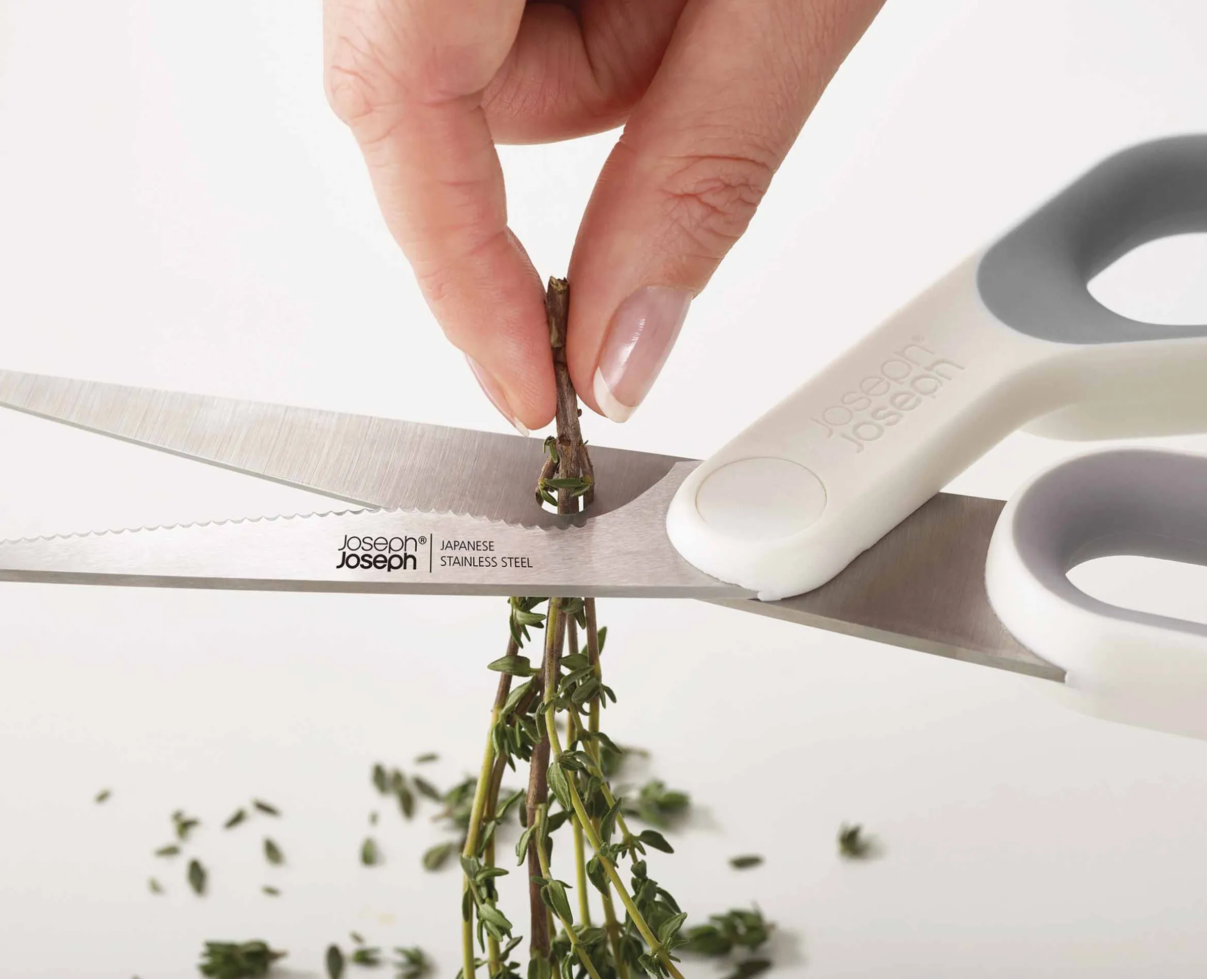Elevate™ Fusion 5-piece Knife & Scissor Set with Beechwood Block