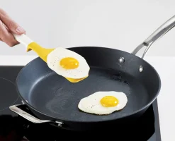 Elevate™ Yellow Egg Spatula
