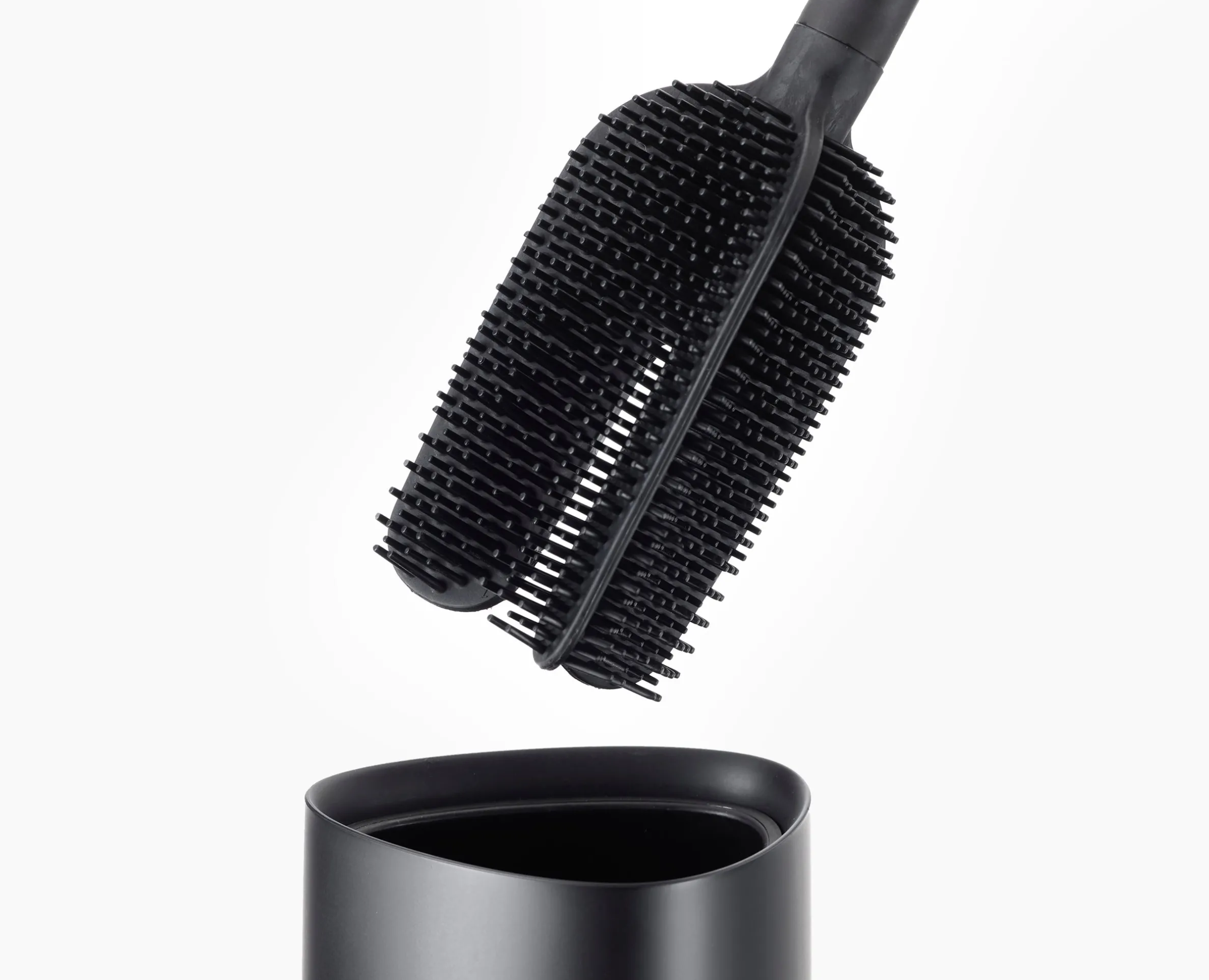 Flex™ 360 Matt Black Toilet Brush Starter Set