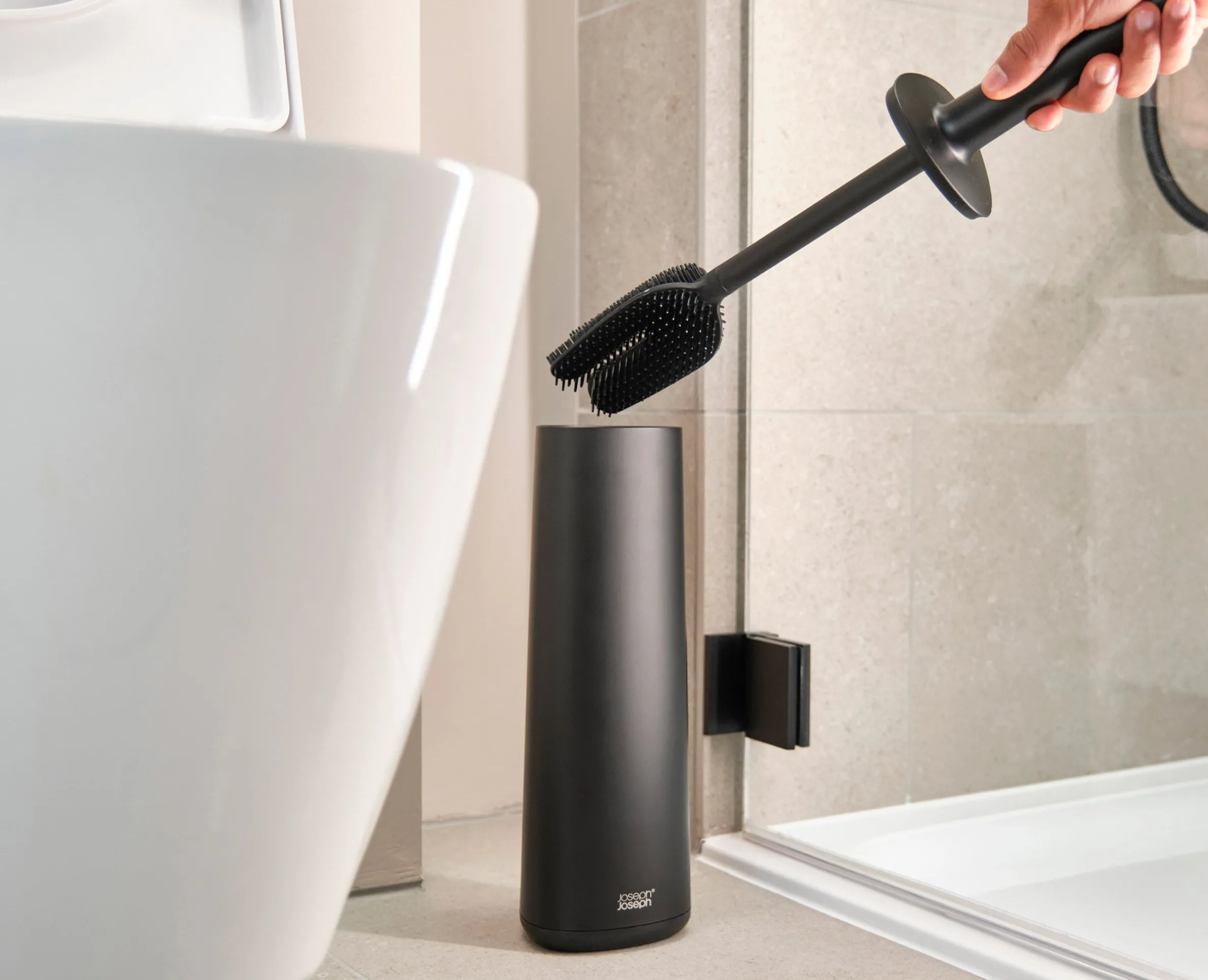 Flex™ 360 Pack of 2 Matt Black Toilet Brushes