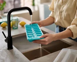 Flow™ Easy-fill Blue Ice-cube Tray