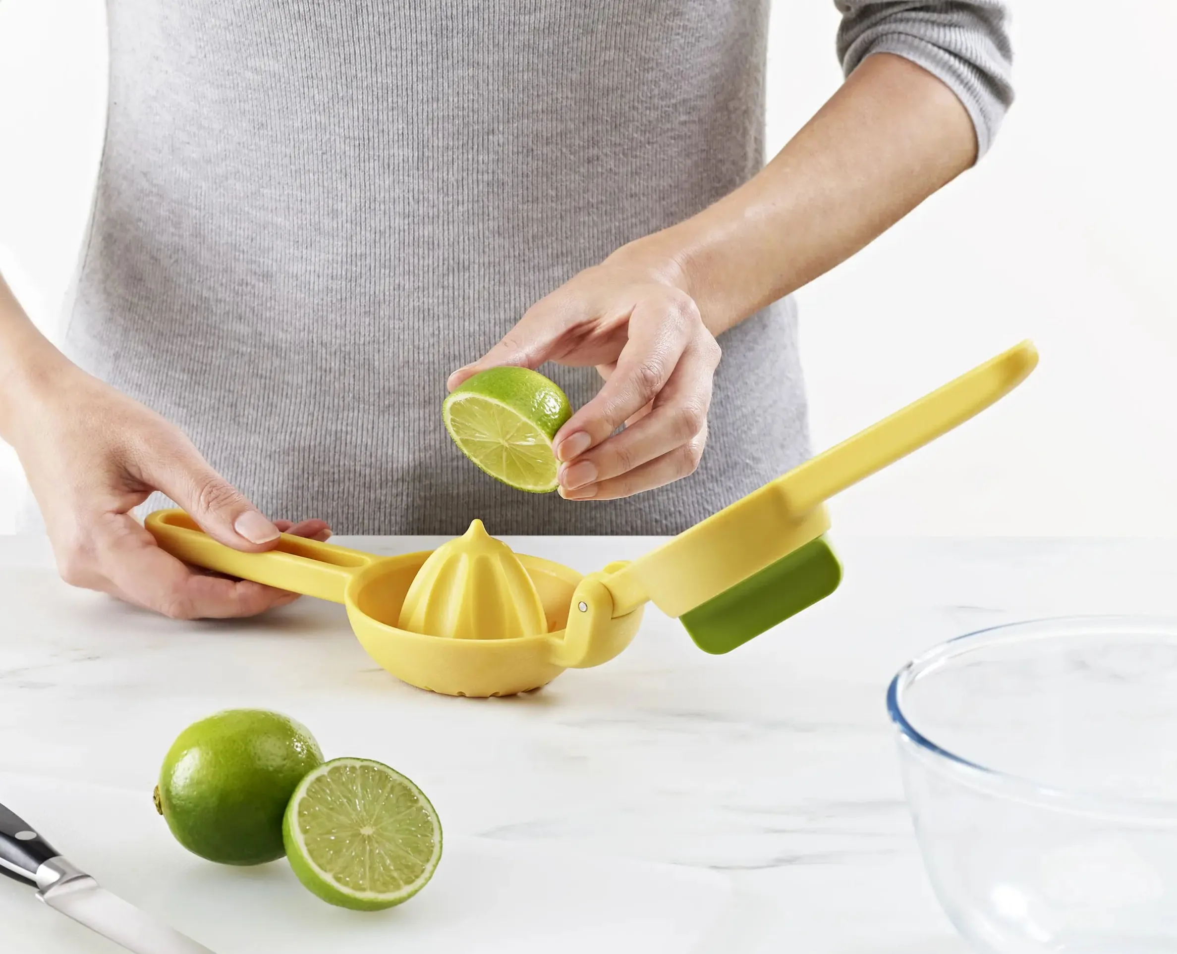 JuiceMax™ Dual-action Yellow Citrus Press