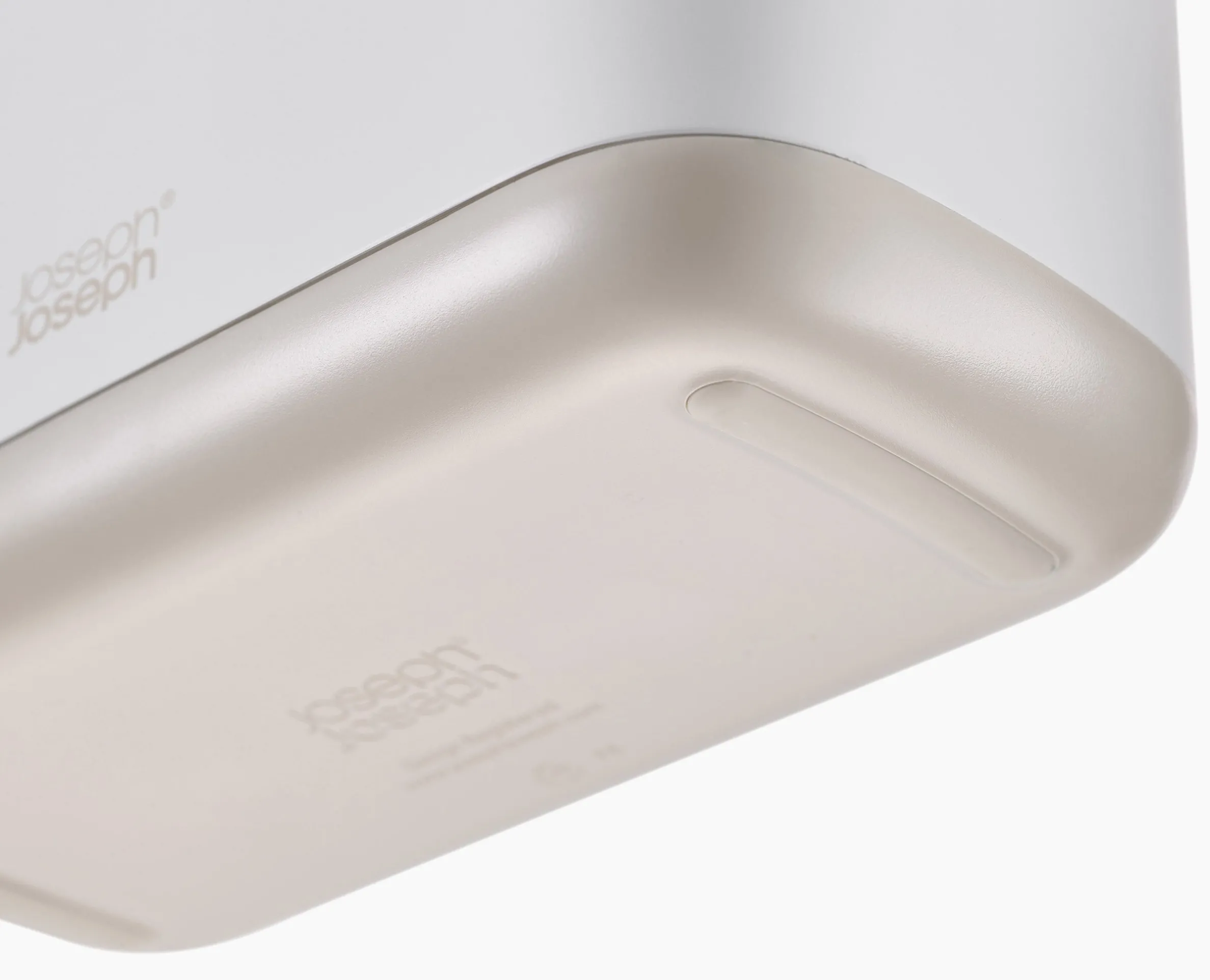 Matt Ecru Bathroom Set
