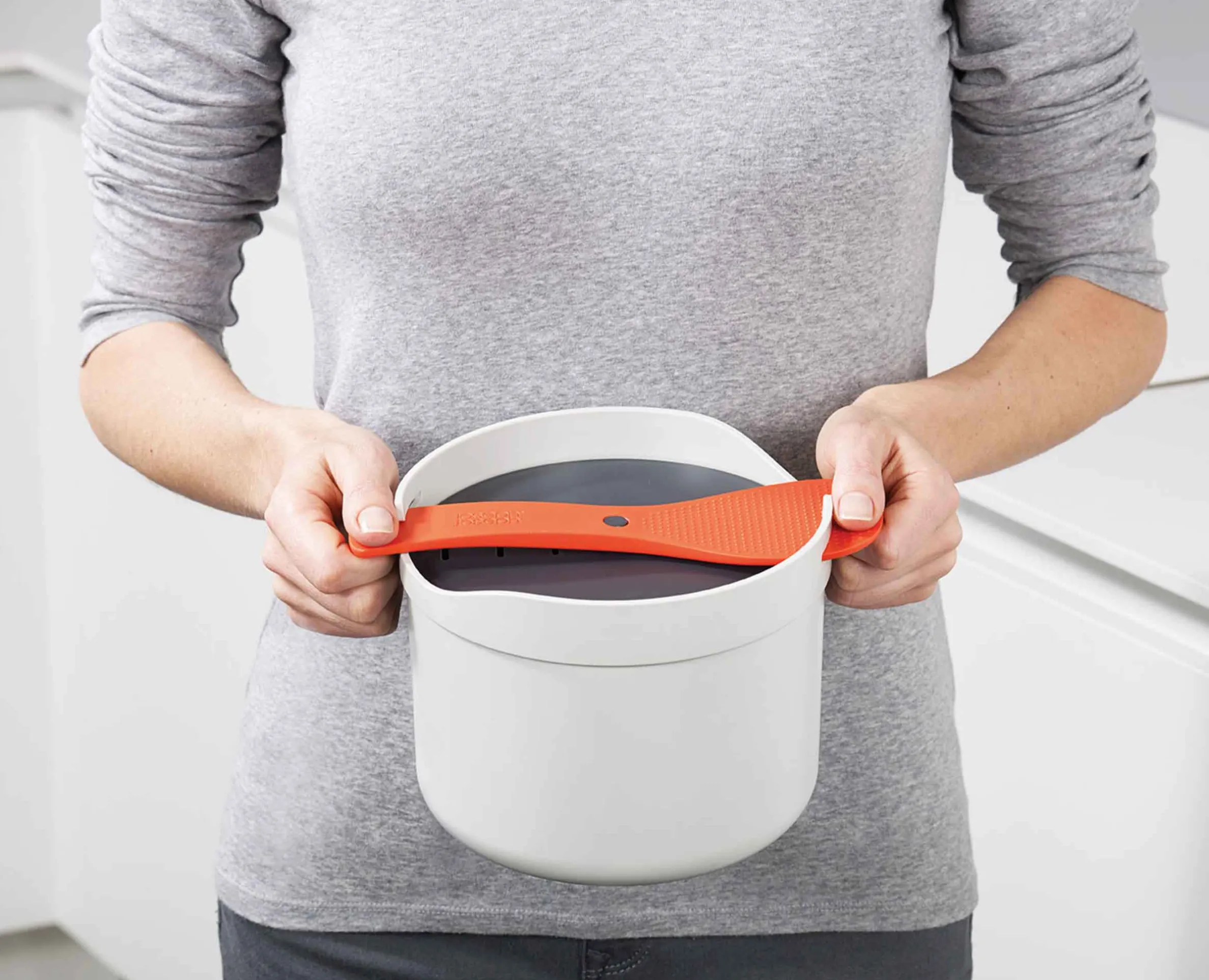 M-Cuisine™ White Microwave Rice Cooker
