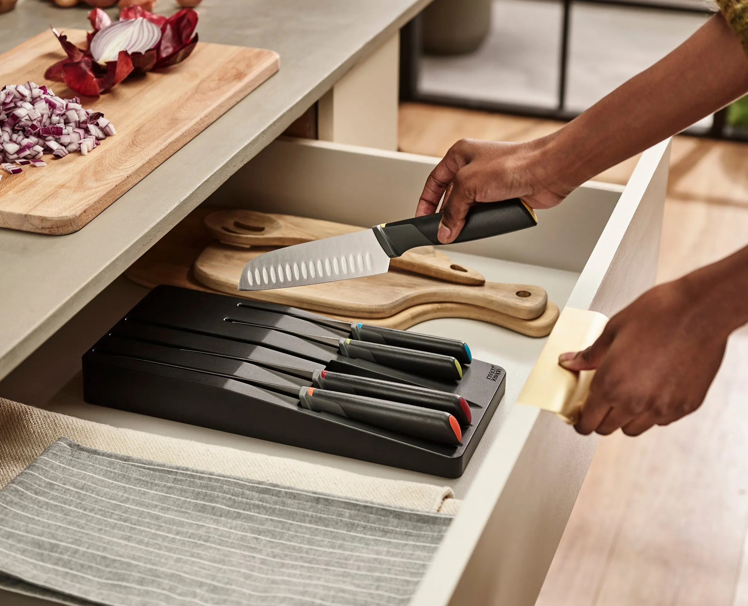10-piece Multicolor In-drawer Knife & Utensil Set