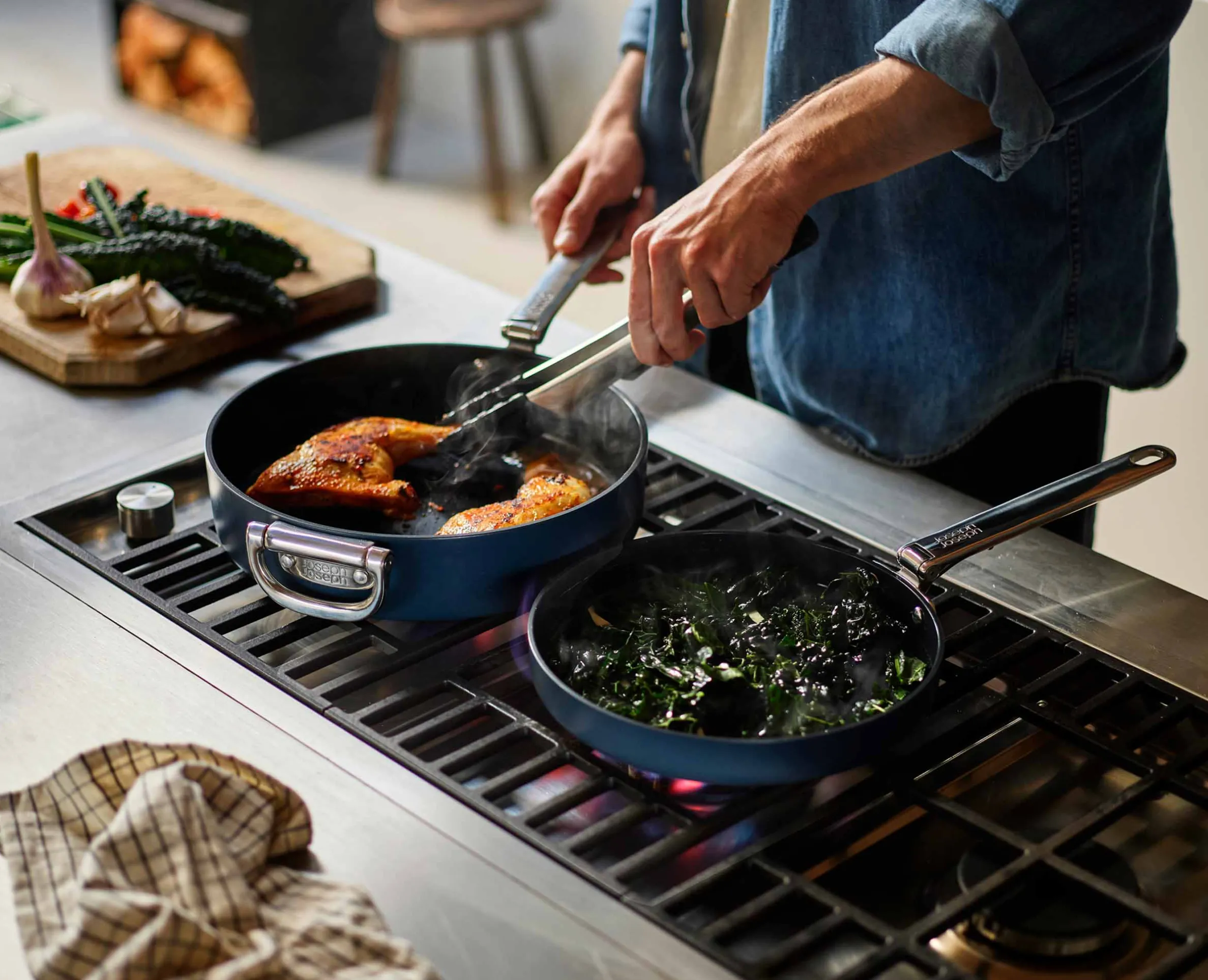 Space Folding Handle Ceramic Non-stick 3.8 Qt. Blue Sauté Pan