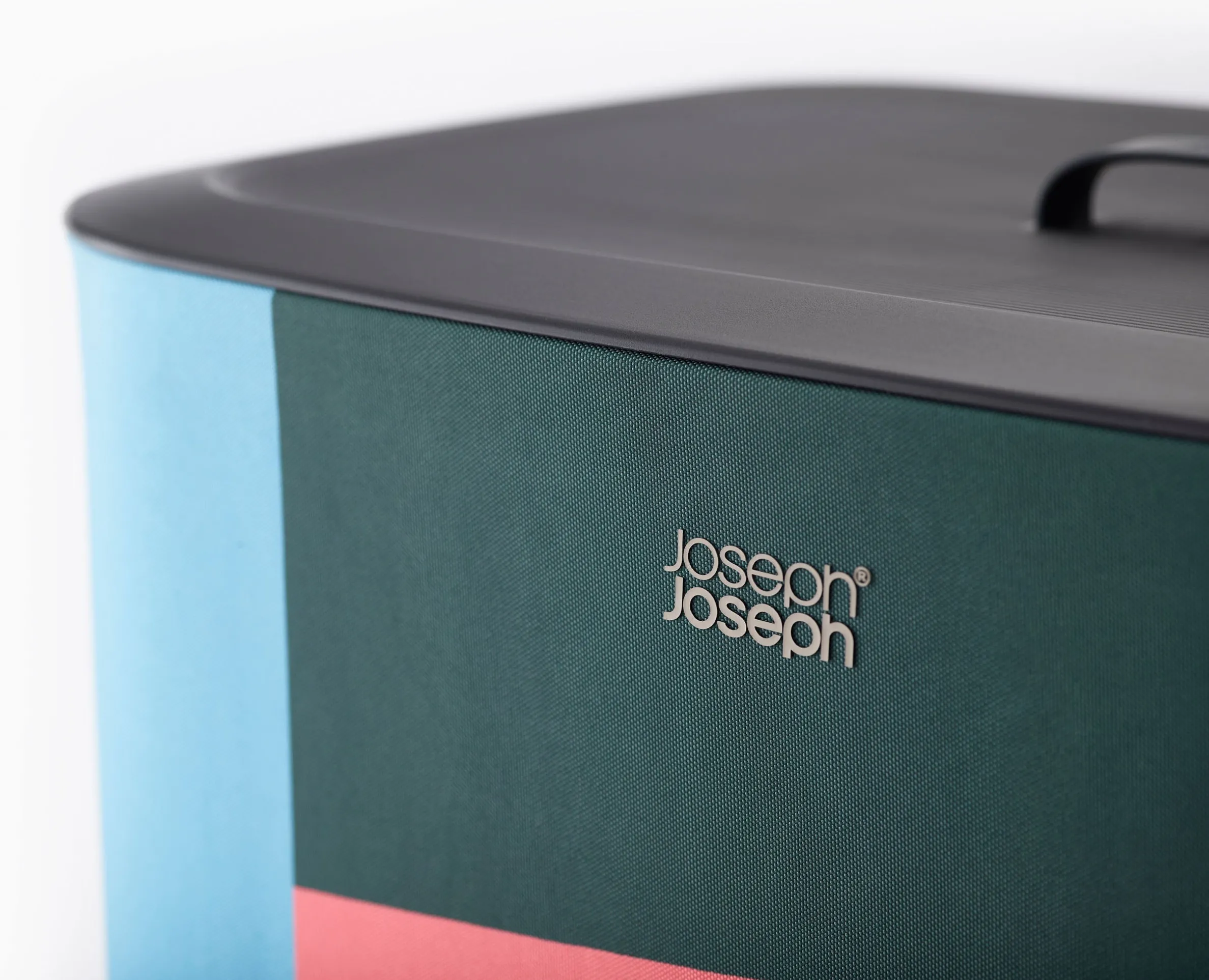 Tota 90L Laundry Separation Basket x Jonathan Lawes