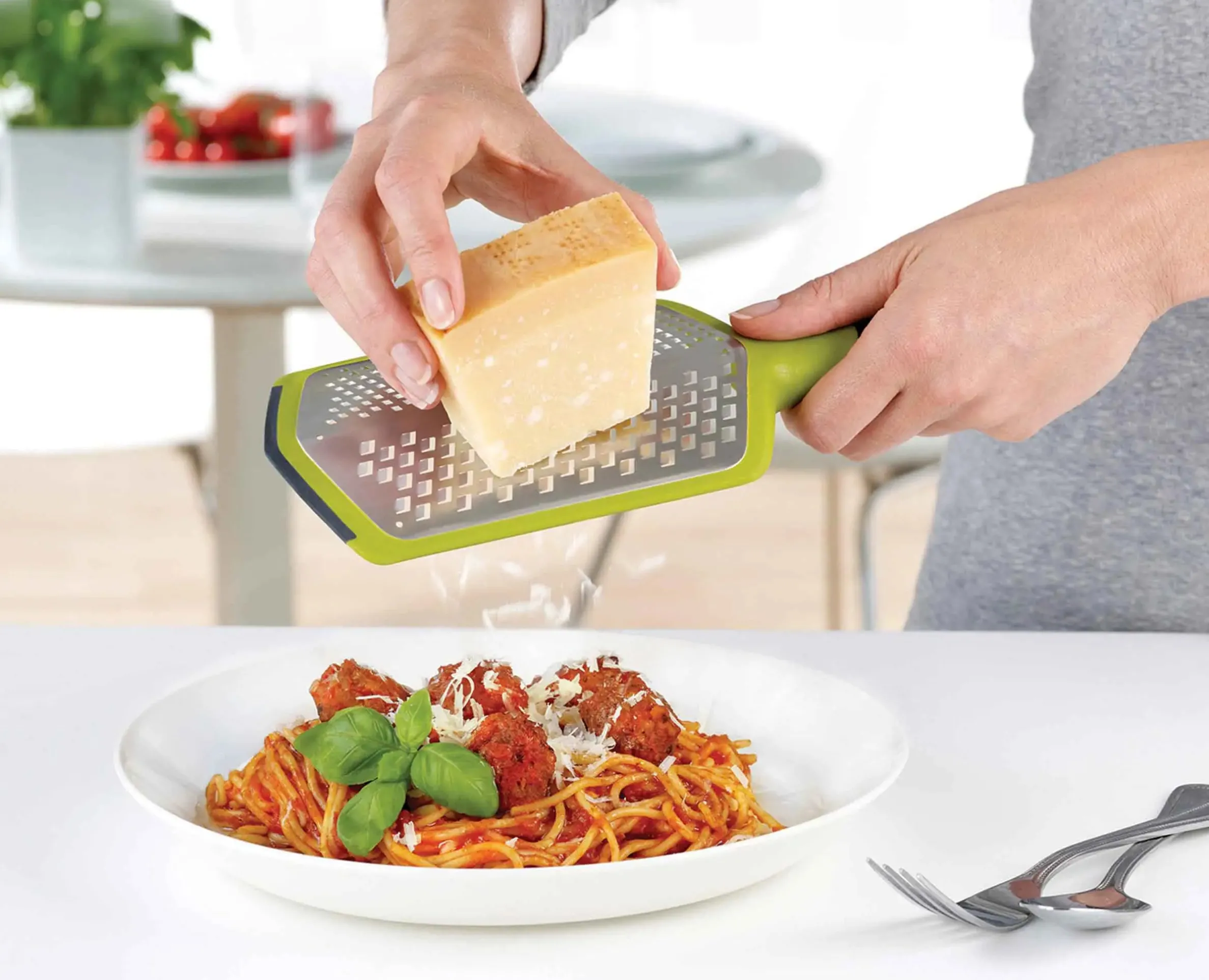 Twist Grater™