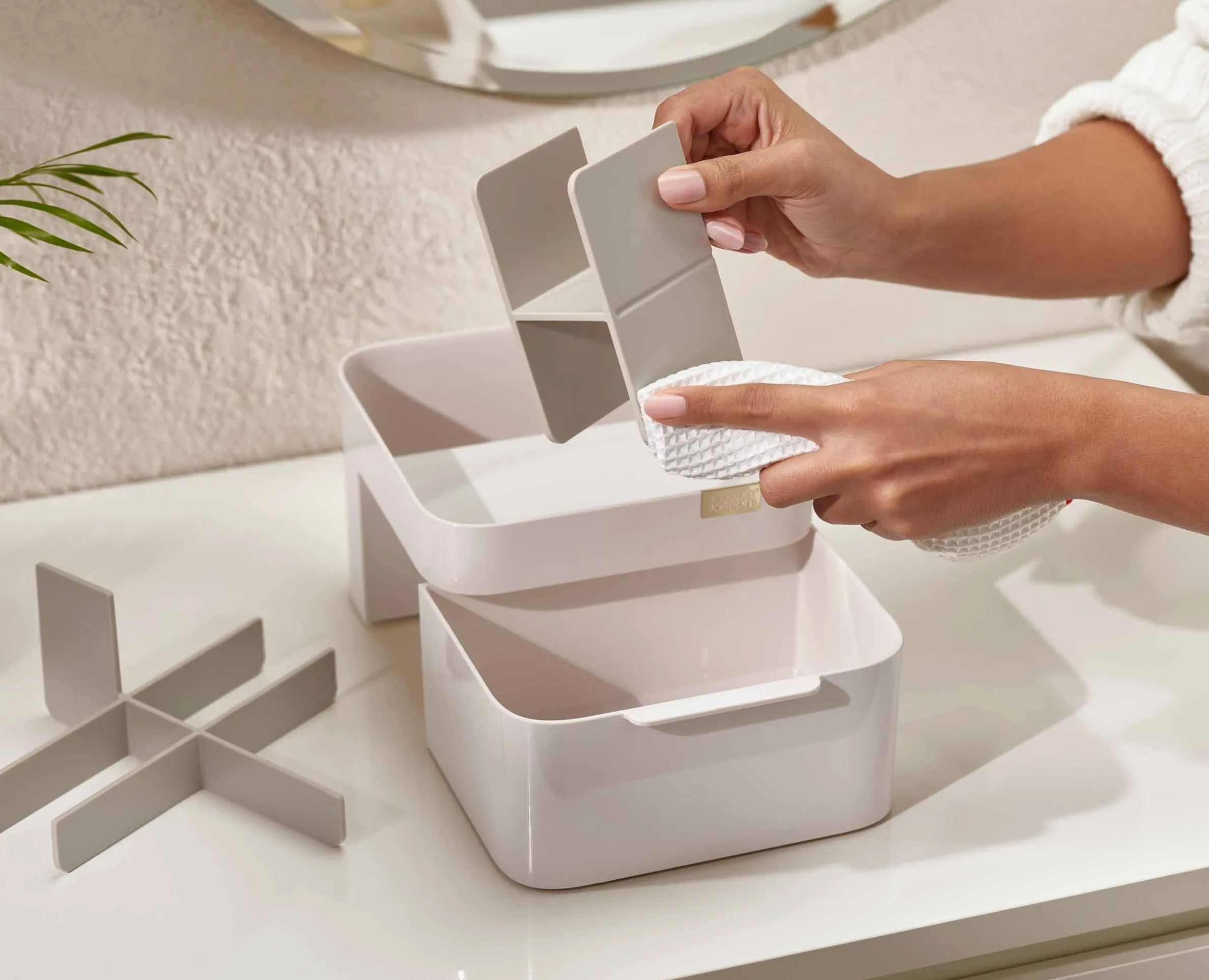 Viva Cosmetic Organizer with Drawer